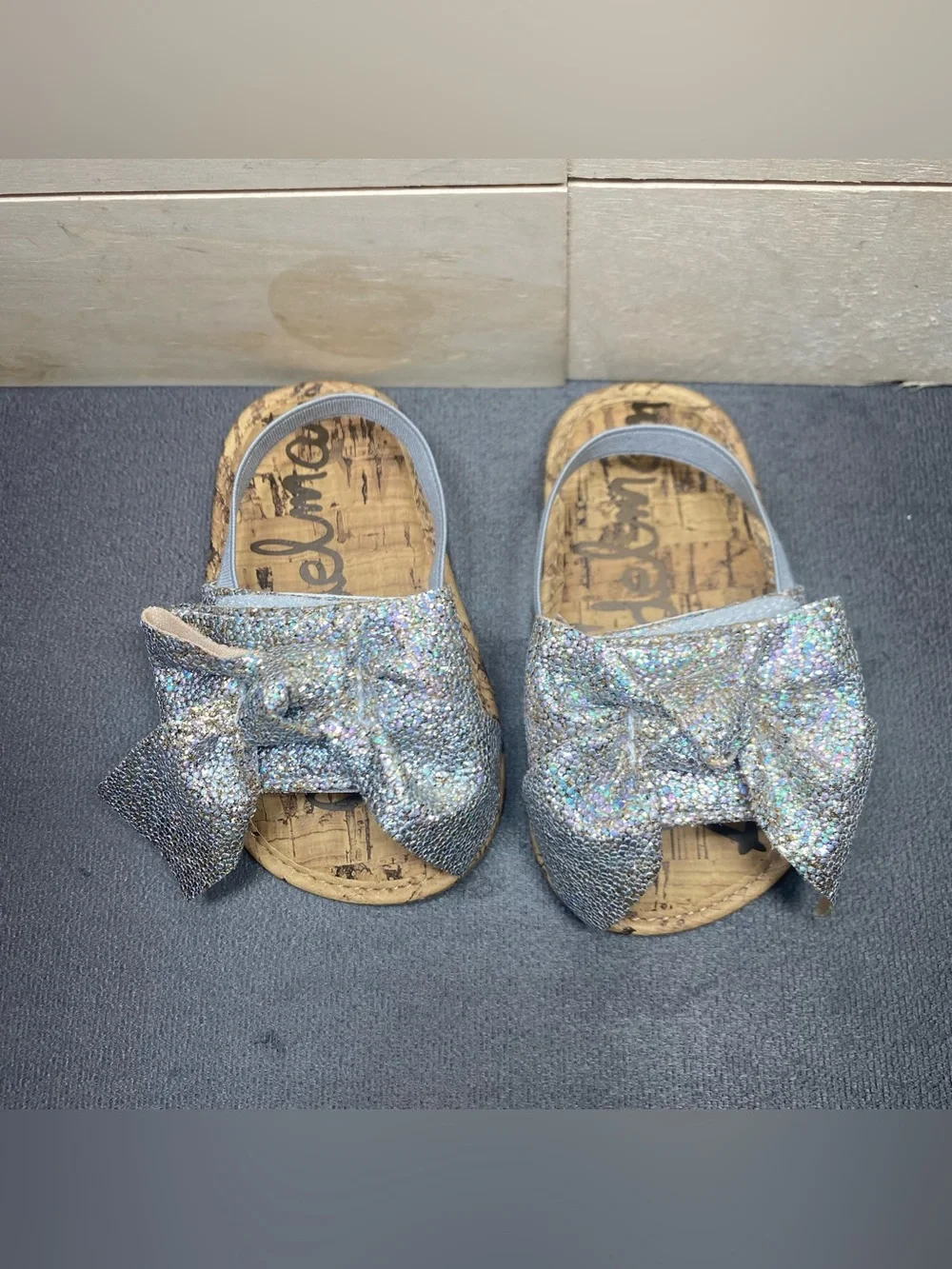 Sam Edelman Baby Gigi Bow Sandals Silver Infant Size 4 Shoes 9-12 Months